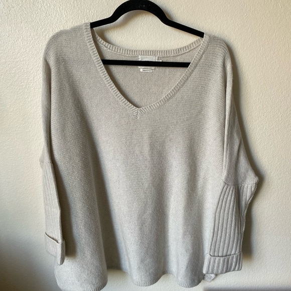 Notshy Cashmere Women’s V Neck Sweater Size S/M in Cream Knit Pullover - Picture 1 of 7